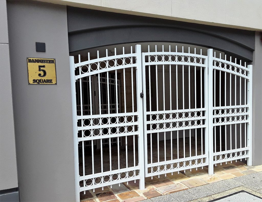 secure entry at Numero Siete de Bannister Fremantle