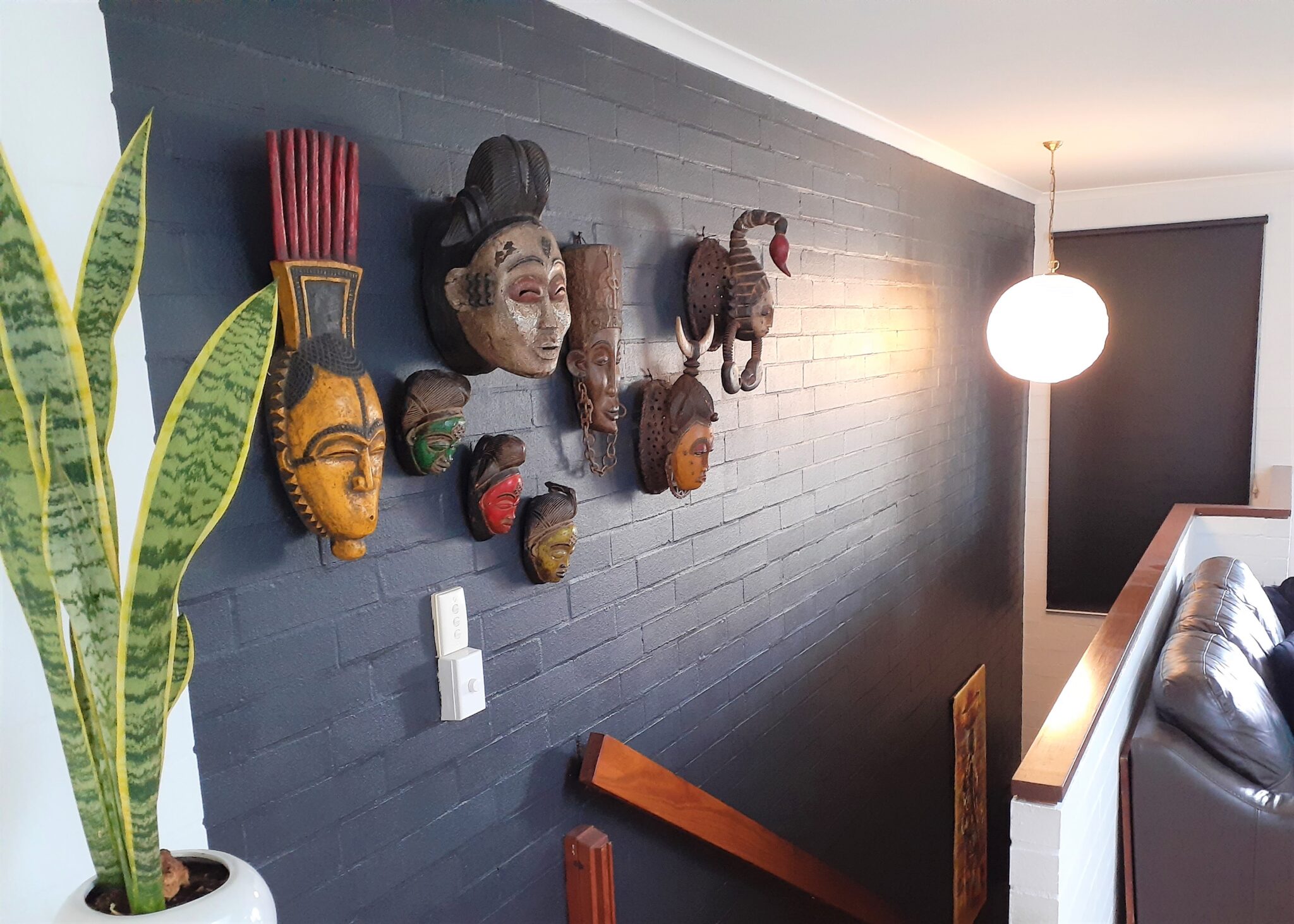African inspired wall in the Suffolk street Villa
