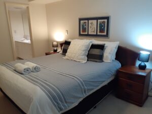 Numero Siete de Bannister Fremantle master bedroom